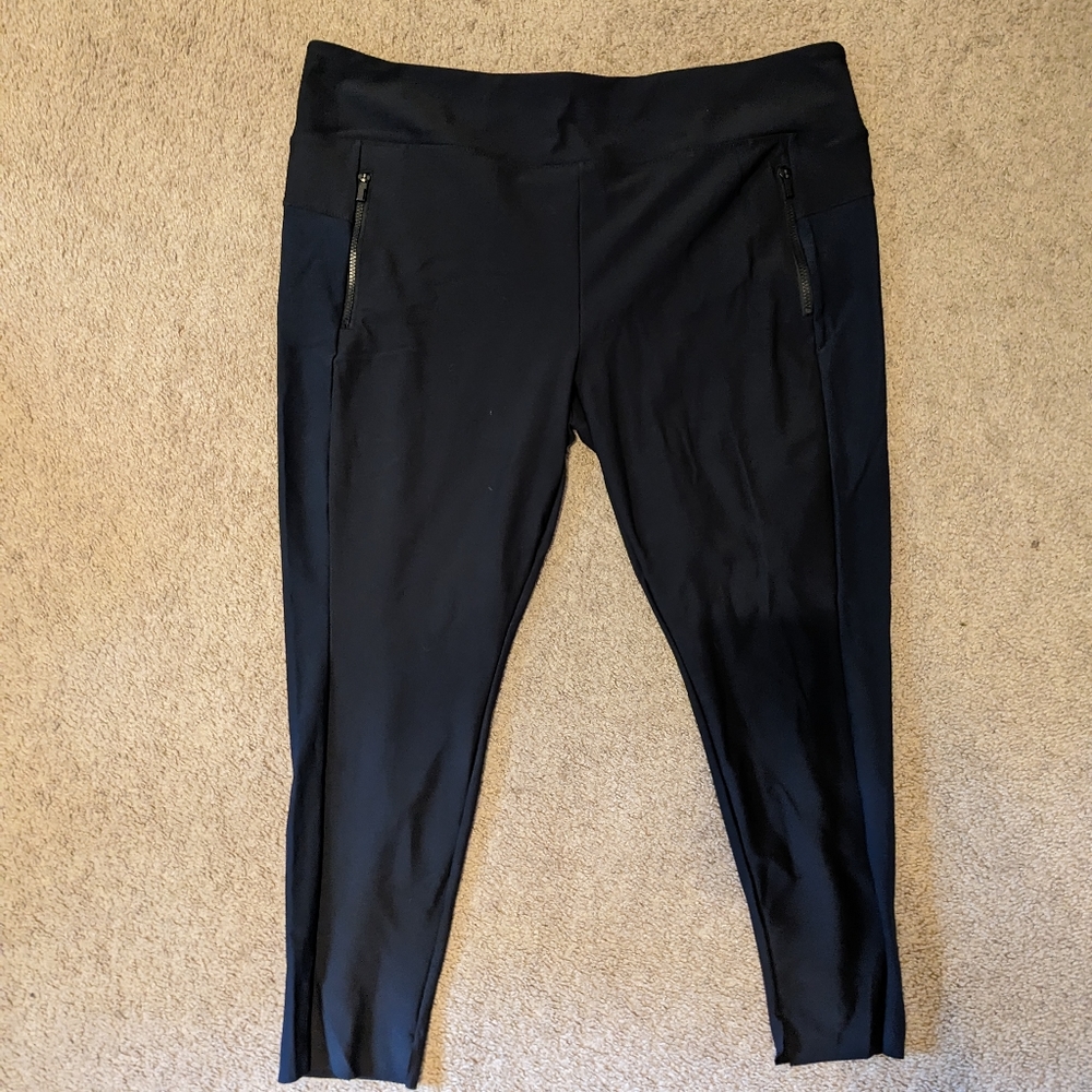 Never Worn Athleta navy accent leggings